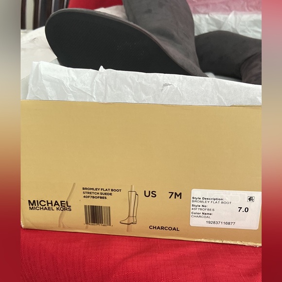 COPY - Michael Kors Women's Boots Size 7 Gray - Picture 4 of 4